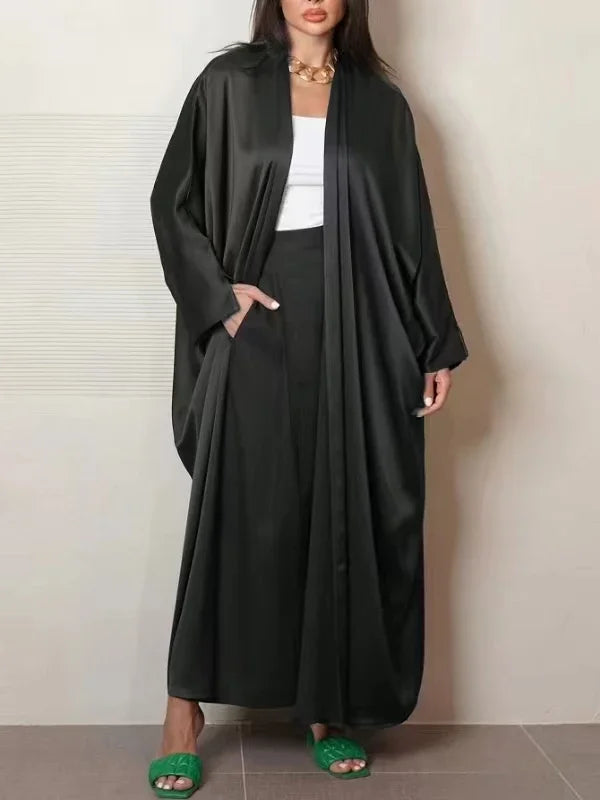 عبايه مفتوحه
